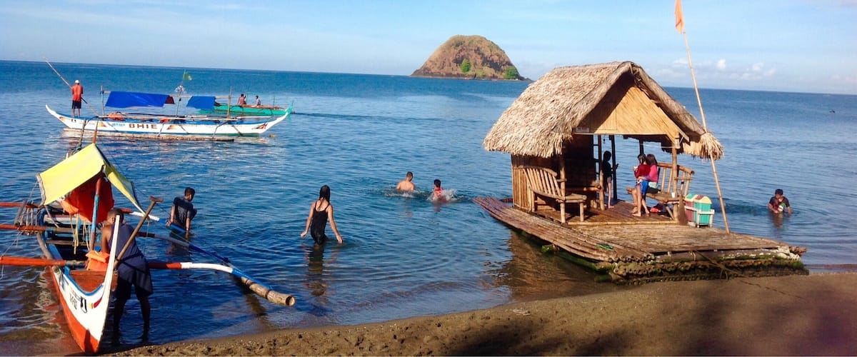 Morning dip with this amazing view.
#blue #PasacaoCamarinesSur Philippines