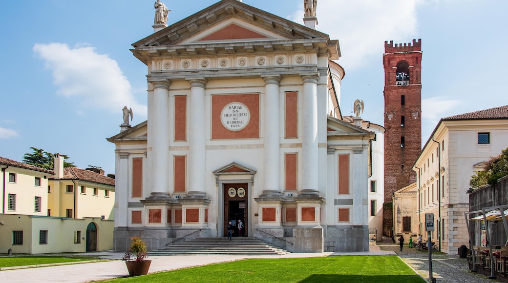 列塞庇护十世村