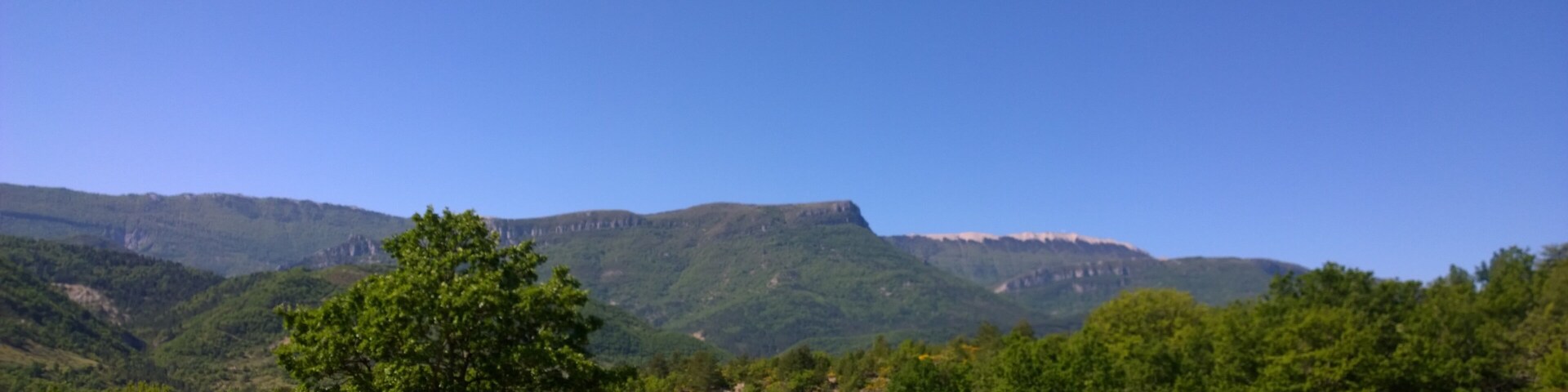 04200 Bevons, France