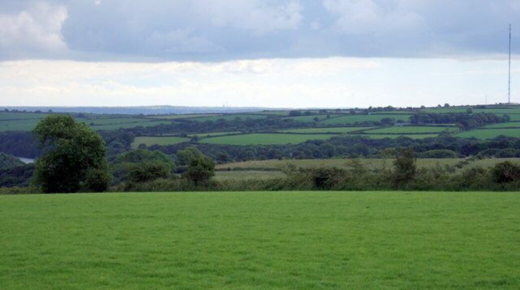 The long view. From the road above Bernard's Well farm the eye can encompass a large swathe of Pembrokeshire including, left, the top end of Llys-y-fran reservoir 398366, right, the huge radio/TV mast at Woodstock 57292, and straight ahead in the distance the oil refineries at Milford Haven.