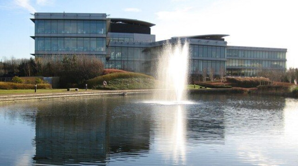 Oxford Science Park. The Oxford Science Park is a joint venture development between Magdalen College and Prudential Insurance. Behind the fountain is the Danby Building, an office block completed in 2002, while to the right is the Sherard Building, also offices and also completed in 2002. The Oxford Science Park's website is here http://www.oxfordsp.com/aboutus_introduction.html