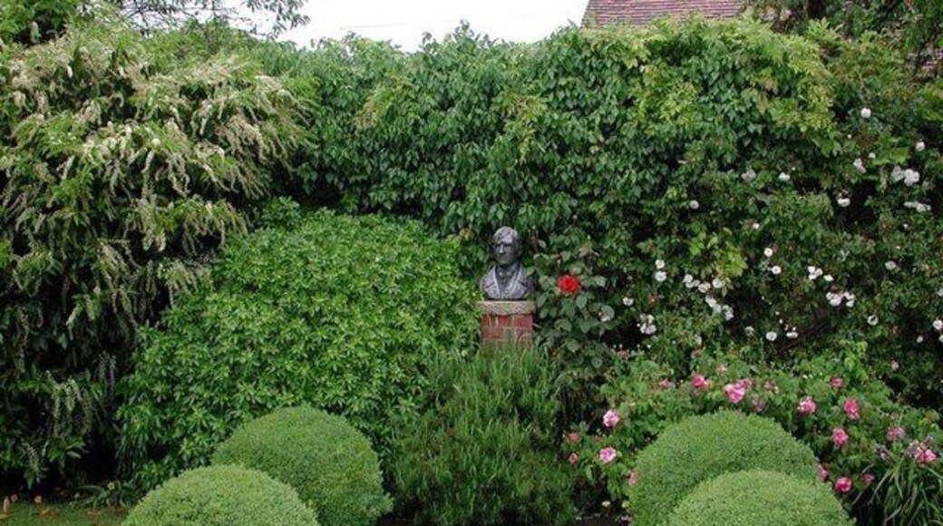 Cardinal Newman's Cottage, Littlemore - Bust of Newman