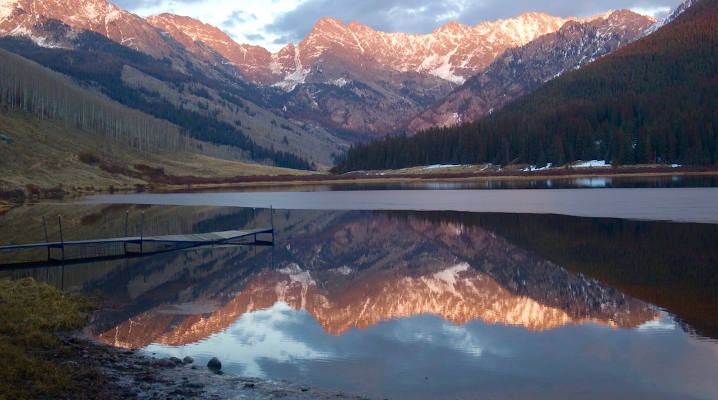 Late Fall sunset at Piney Lake. #Reflections #pineylake #vailcolorado