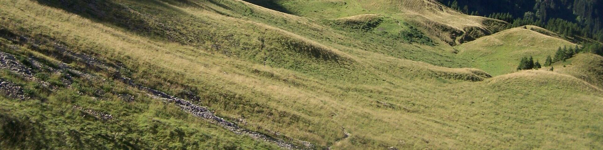 Le lac de Lessy depuis le col de Saussaie