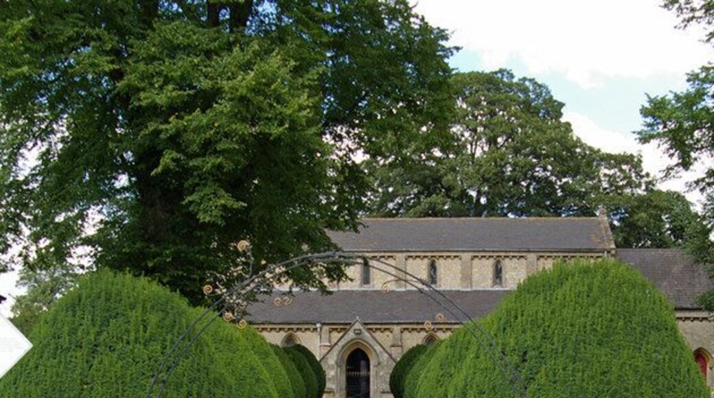 St. Hybald's Church, Scawby Entrance path to St. Hybalds church, Scawby