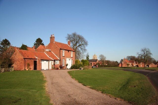 Car Colston Flinders Cottage on Large Green in Car Colston