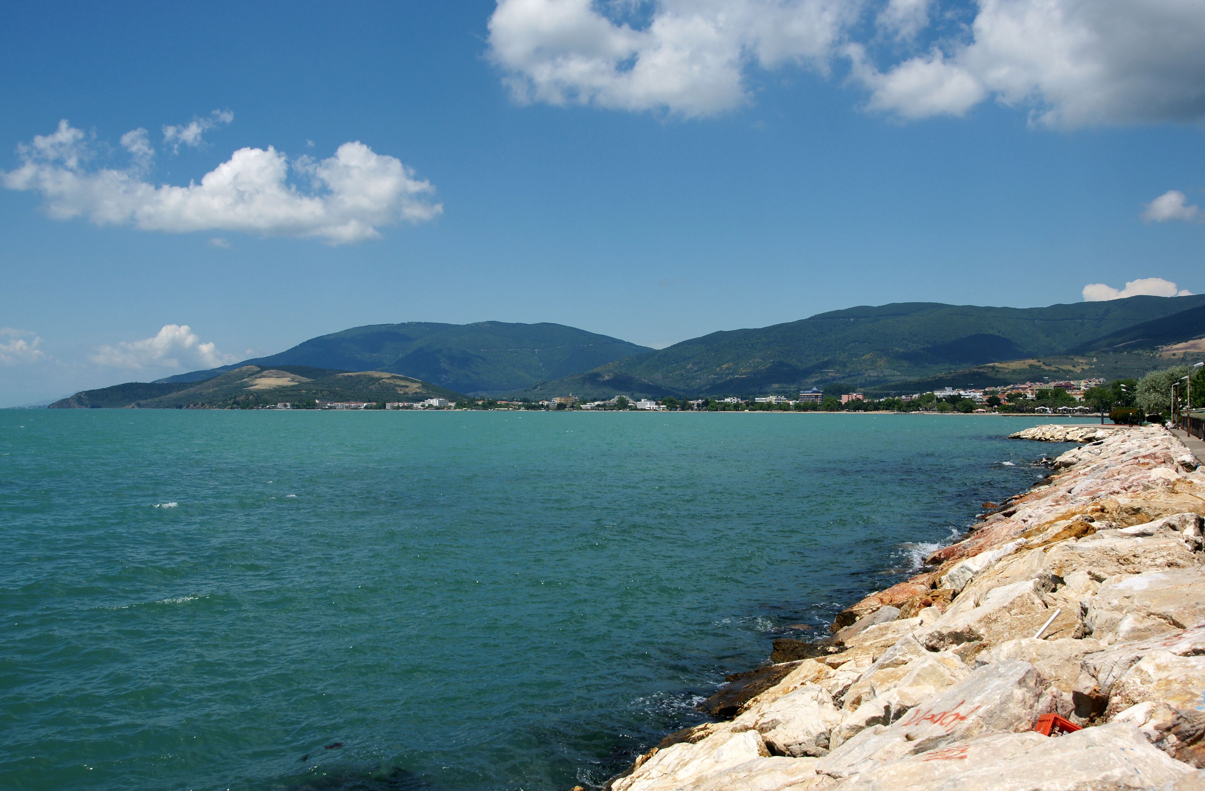 The town of Erdek, located in Balikesir, Turkey, is an important place for sea and leisure tourism.