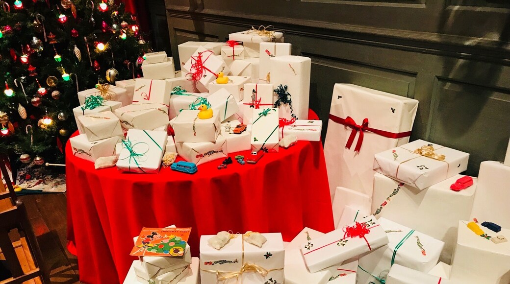 They prepared gifts for everyone who work for winterthur