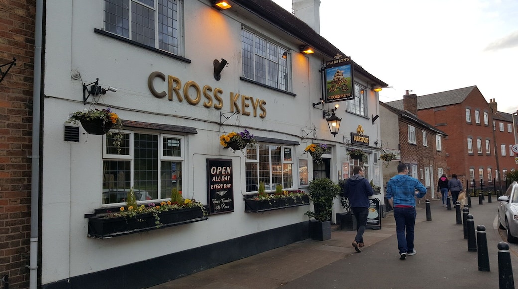 Went here for dinner one night after work. It was quite funny, we sat at a table, but no one came to ask us what we wanted, so we had to go to the bar and order ourselves. They had a dessert we never heard of "Spotted Dick". Was hilarious that none of the guys wanted to order it, but wanted to try it, so me, being the only girl had to order it for them.