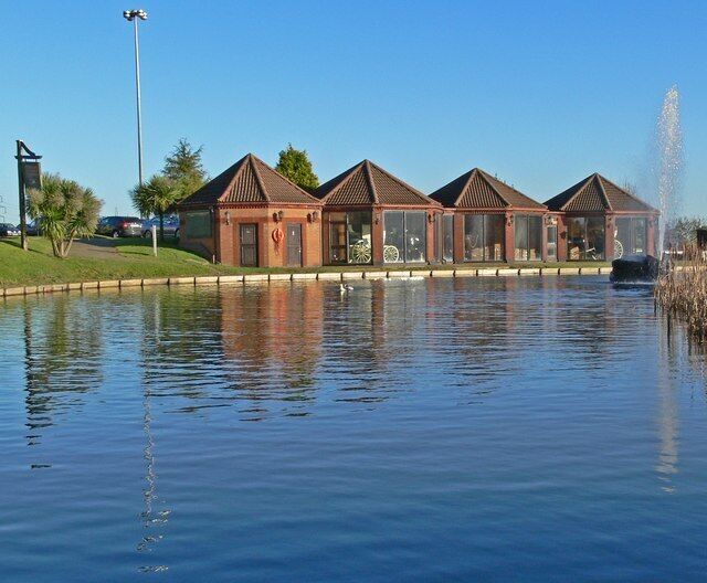 Hinckley Island Hotel This small artificial lake is next to the Hotel along the A5 Watling Street, close to Junction 1 of the M69 Motorway.
