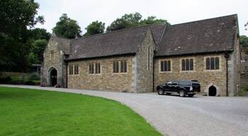 Grade II listed St Peter's Church, Dinas Powys. Viewed from the corner of Lettons Way. St Peter's Church is part of the Parish of St Andrew Major in the Church in Wales Diocese of Llandaff. The church was built in the 1930s to serve the growing community of Dinas Powys whose earlier parish church is in the nearby hamlet of St Andrew's Major. The building was Grade II listed in 2002.