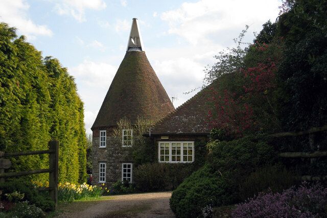 Oast Cottage, Grange Hill, Plaxtol, Kent