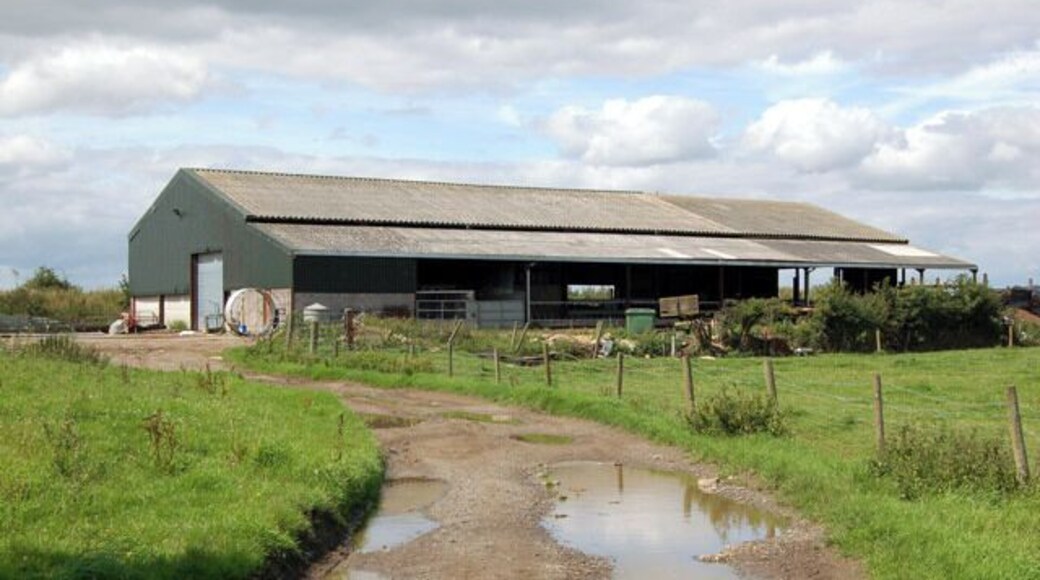Manor Farm buildings, Willoughby