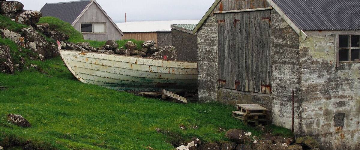 The Faroese village of Nólsoy is a mere 20-minute ferry ride from the capital city of Tórshavn. At only 20 kr each way and with several ferries sailing to and from the island each day, it makes for a great day trip. #TroverDetour