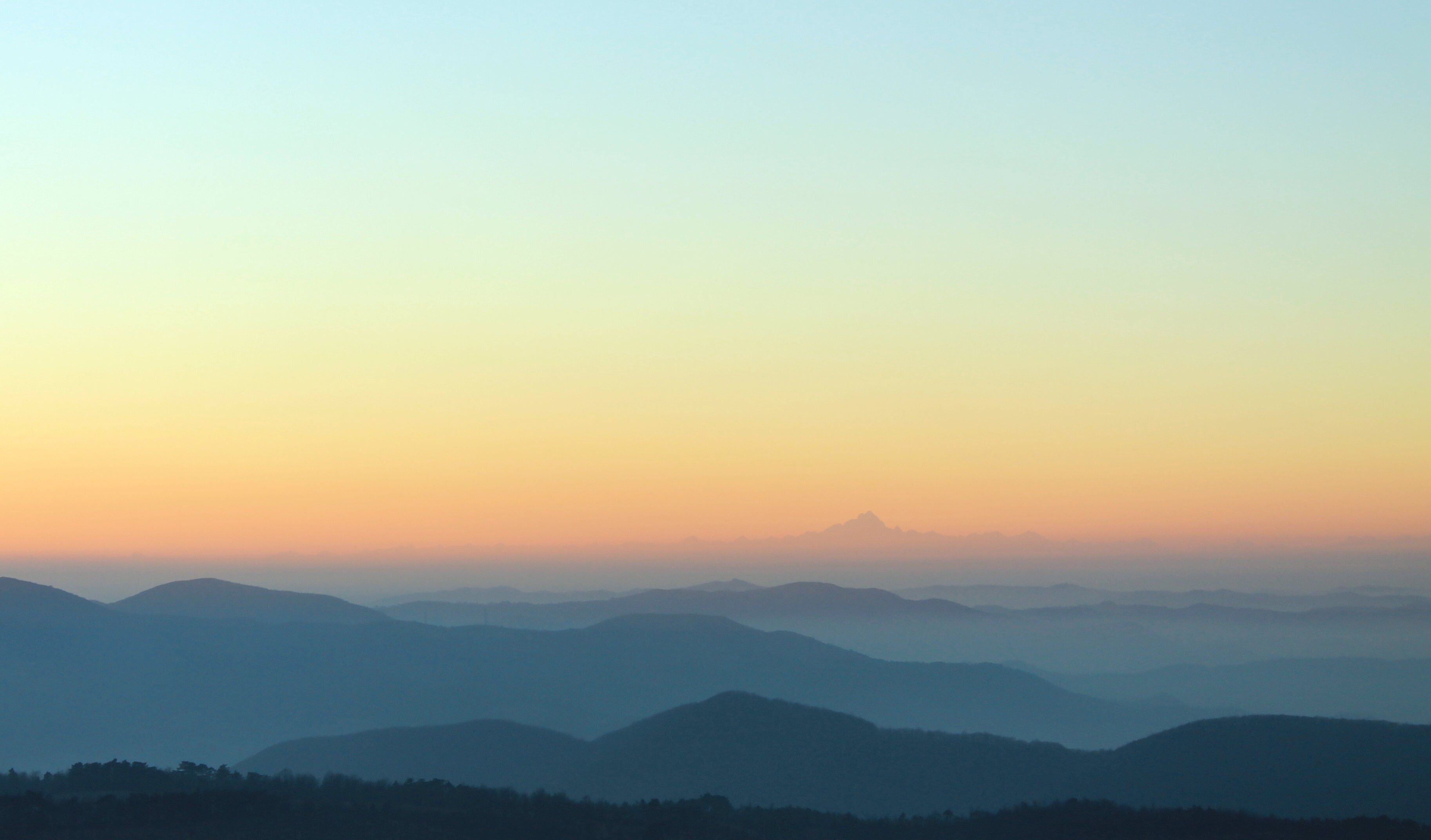 Sunset from Piani di Praglia, in the Province of Genoa. From here you can see Monviso Mount which is approximately 130 Km far.