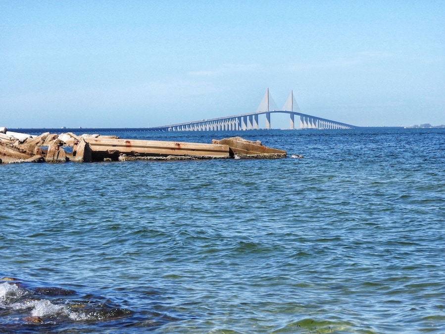 The Bob Graham Sunshine Skyway Bridge, known to locals as the Sunshine Skyway Bridge or more casually the Skyway, is a bridge spanning Tampa Bay, Florida, with a cable-stayed main span, and a total length of 21,877 feet (4.1434 mi; 6.668 km). It is part of Interstate 275 (I-275) and U.S. Route 19 (US 19), connecting St. Petersburg in Pinellas County and Terra Ceia in Manatee County, Florida.
#bridge
