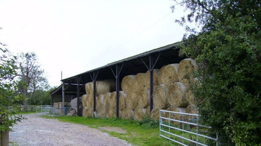 Barn on the outskirts of Singleborough village