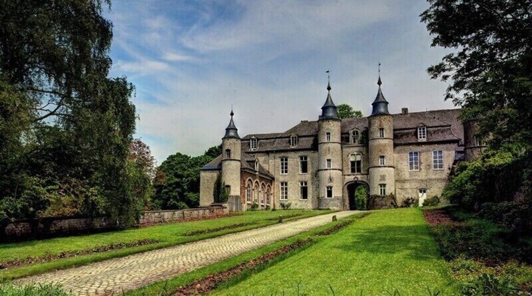 Small castle I saw when I passed by