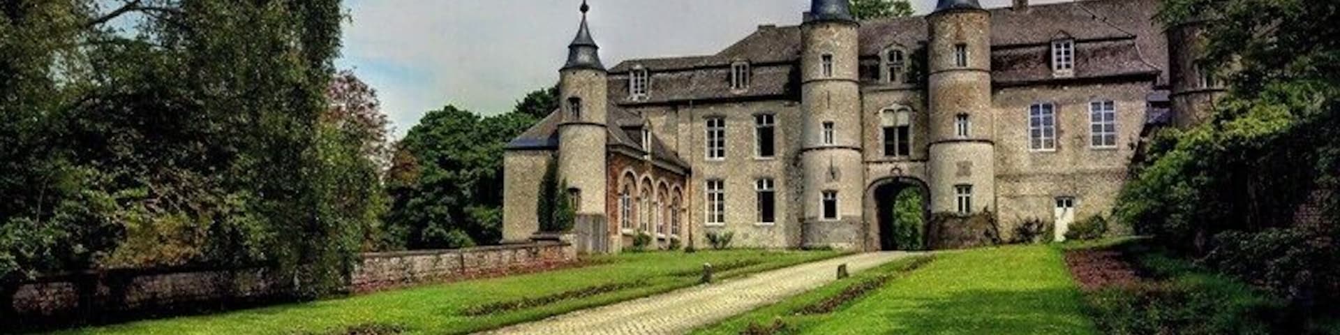 Small castle I saw when I passed by