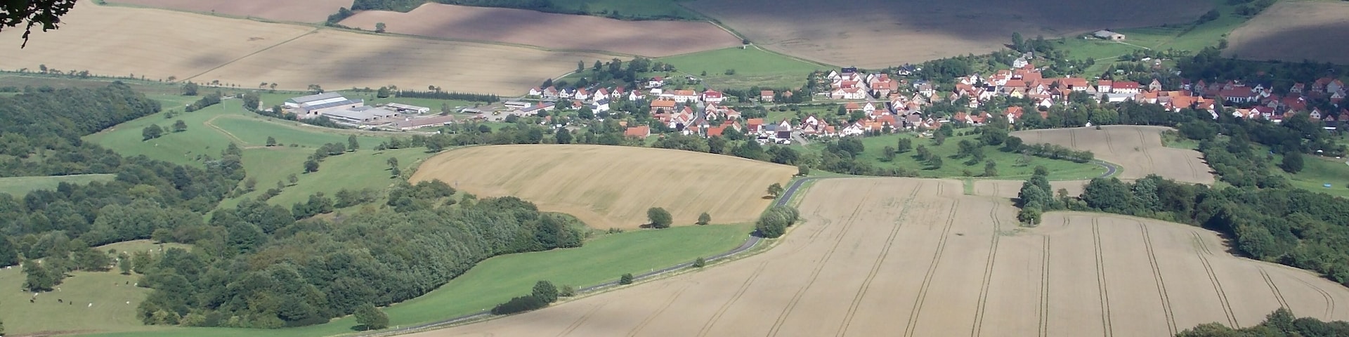 Werra Tal Blick vom Heldrastein nach Schnellmannshausen