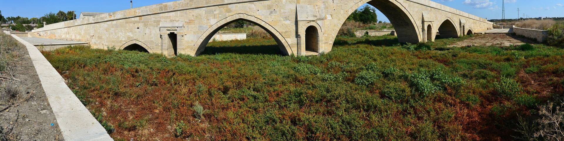 Located in Babaeski, Turkey, Alpullu Bridge was built by Mimar Sinan in the 16th century.