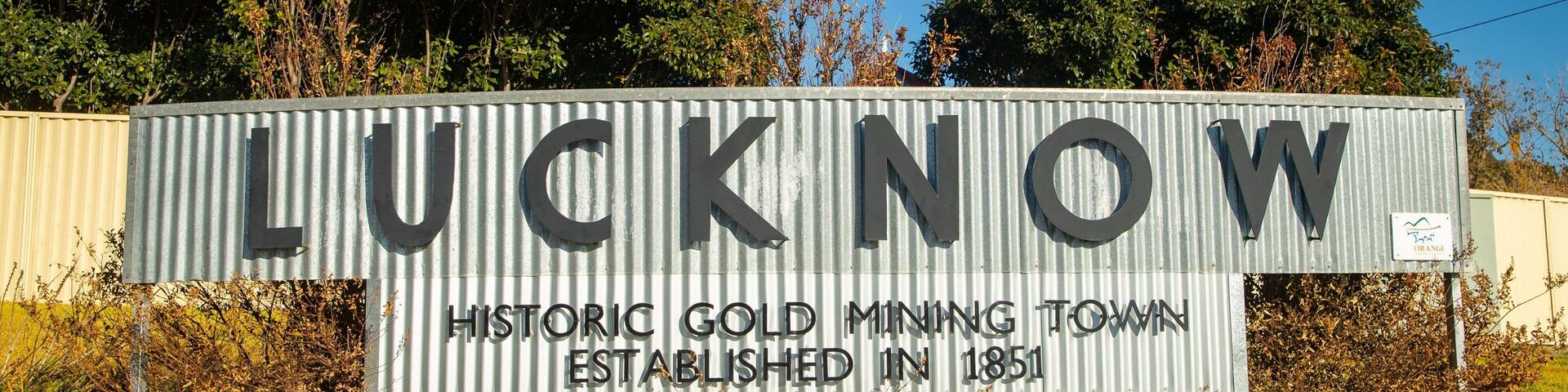 Lucknow showing signage