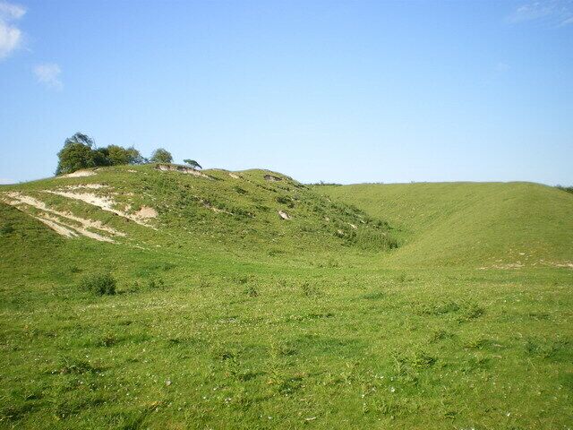 Southwest entrance to Warham Camp One of the entranceways to Warham Camp; it's thought that this is probably the original entrance, and others were excavated through the ramparts in the 1800s.