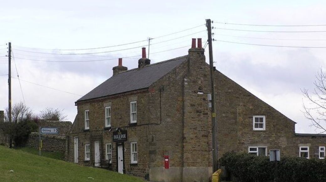 Hack and Spade : Whashton Village.