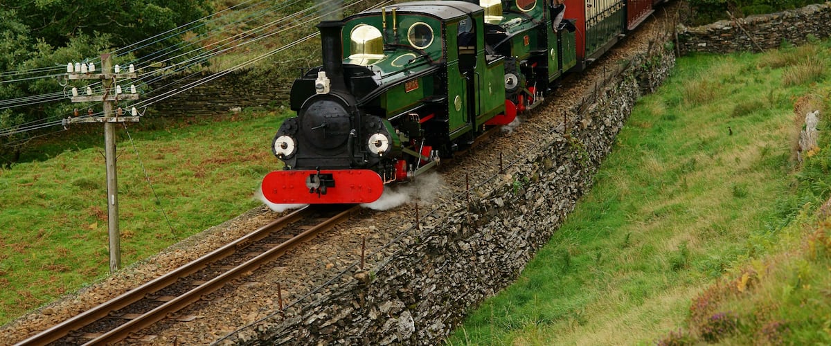 'Blanche' and 'Linda' heading towards Rhiw Goch.