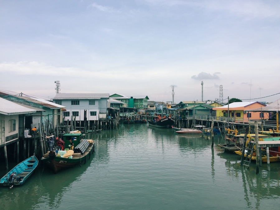 If you want to experience authentic local fishing village then head out to this small island not far from Kuala Lumpur. Take the commuter train to Port Klang then hop on to a speed boat at the jetty across the road from the train station. There are many home stay at the island. The best to me is the EKA Fishing Home. Spend a night here and roam around this stilt village.