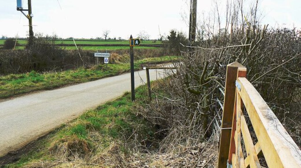 The road to Tockenham The viewpoint is near the entrance to a footpath leading to Queen Court Farm. Tockenham is a Neighbourhood Watch area.