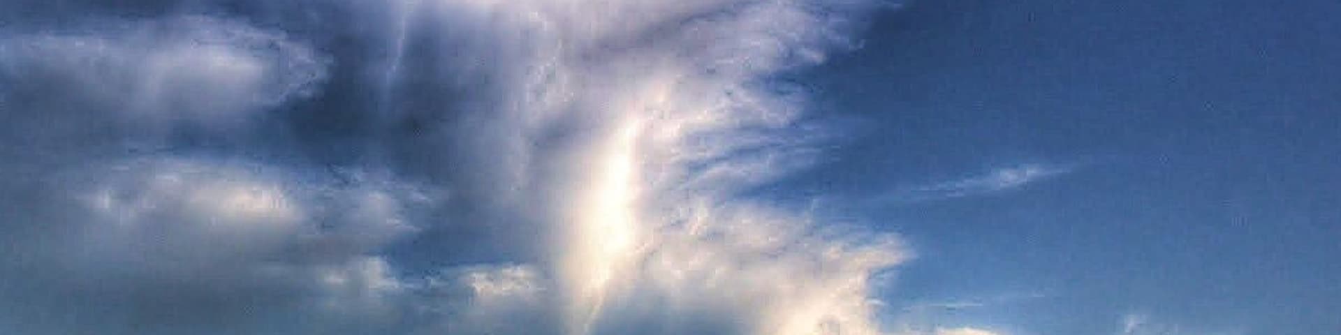 Cloud lightning....
In the hills around Kendrick