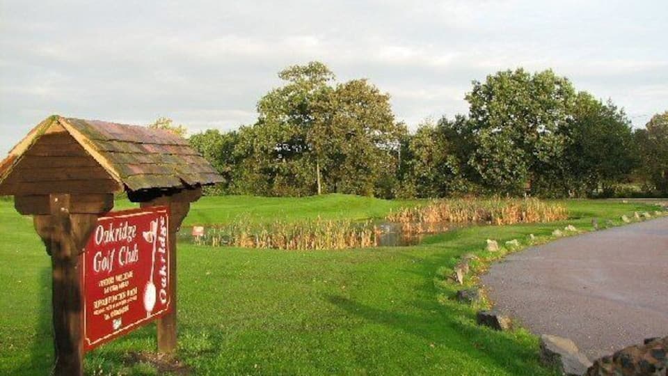 Oakridge Golf Course, Ansley. One of 5-6 golf courses within a 10-15 minute drive of Arley. Apparently this course is quite challenging for new players but we like a challenge! Contact 01676 541389 if you want to play around.