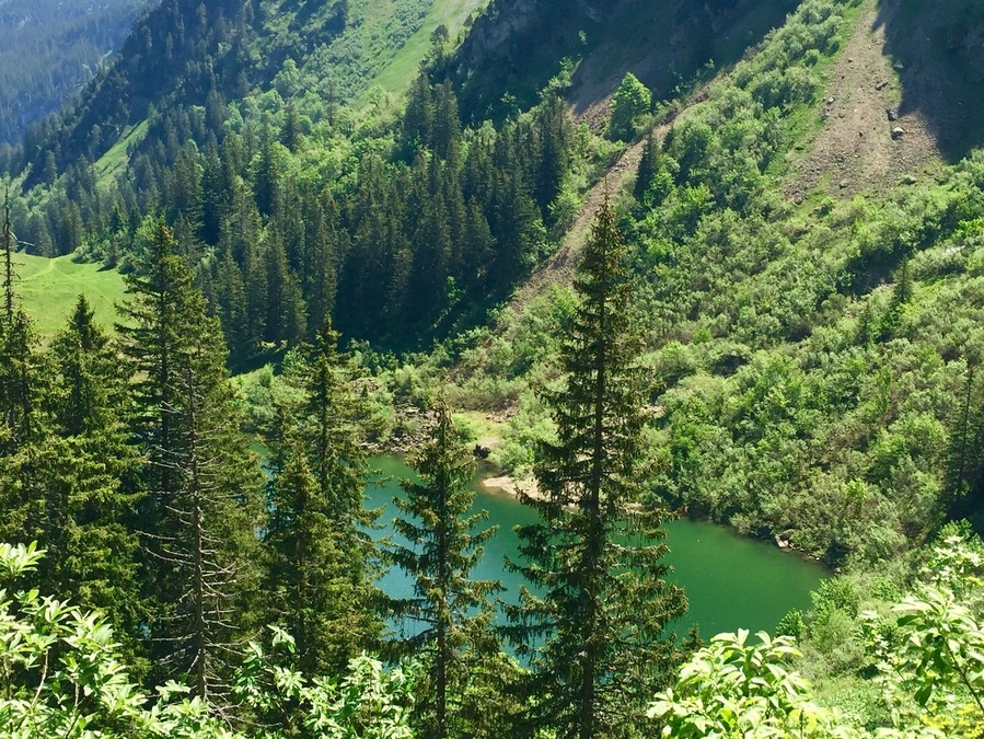 Wunderful place after trekking up to rophaien