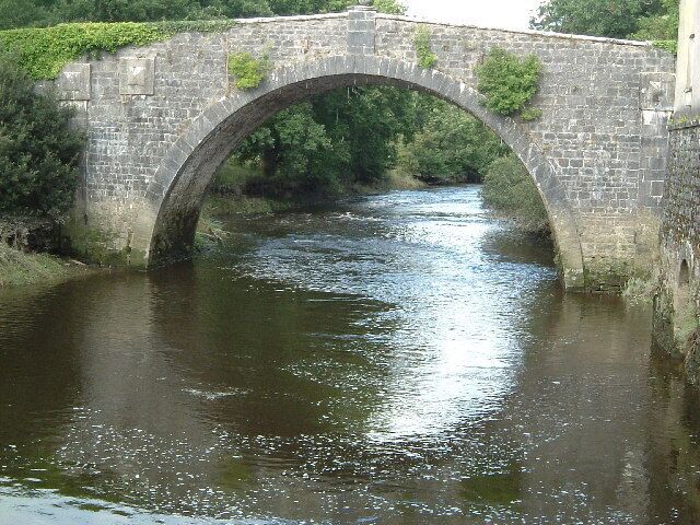 Blackpool Bridge - The Circle. Note what a perfect circle is made by the reflection of the bridge's arch.