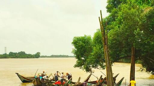 On the left side, Benodet
On the right side, La pointe de Combrit
FinistĂšre, Brittany