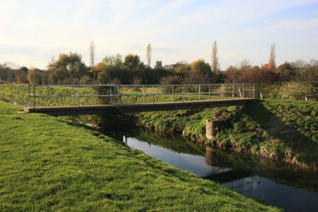 Footbridge over Tetney Drain This carries the Public Right of Way that links Tetney to the Blow Wells