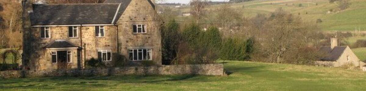 Houses and fields near Thornley Gate
