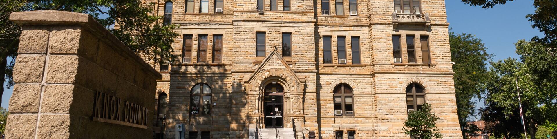Knox County Courthouse.