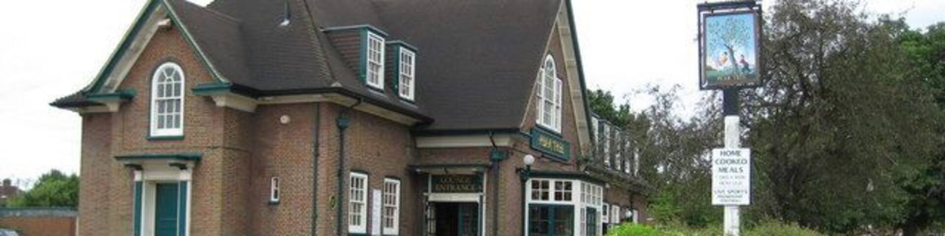 Welwyn Garden City: Pear Tree public house The Pear Tree is a housing estate public house on Hollybush Lane.