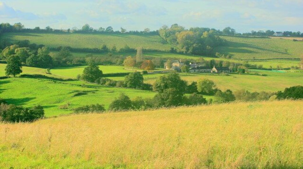 West near Burnett Looking across the Chew Valley to Elm Park Farm.