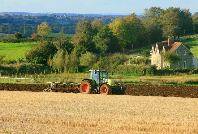 Ploughing near Burnett T'wer much better in the old days when you 'ad the 'orses. You d' feel such a fool talking to a tractor. Keynsham is on the other side of that hill and Bristol a bit further on.