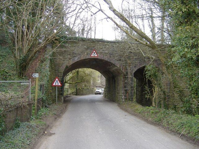 Railway bridge, Hallatrow Close to the abandoned Hallatrow junction station, once located beyond the left of this view.