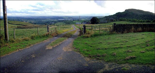 Looking towards the Cheshire Plain View from just off the Leek to Buxton road across towards Hen Cloud.