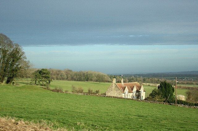 North east of Monkton Farleigh Looking east from a field gate near Manor Farm.