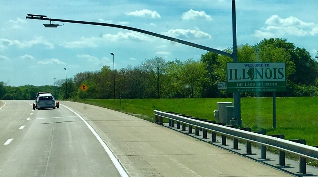 Welcome to Illinois!
#Illinois #signs
(May 2017)