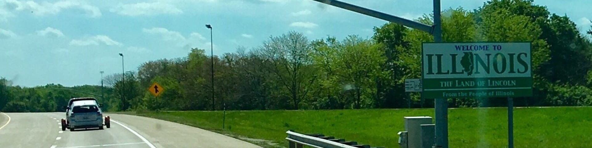 Welcome to Illinois!
#Illinois #signs
(May 2017)
