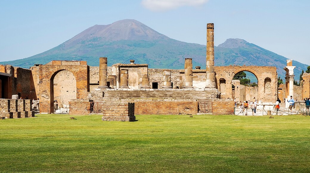 圣马里亚拉卡里塔