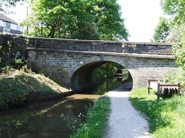 Photograph of Bridge number 27 over the Macclesfield Canal in Bollington, Cheshire
