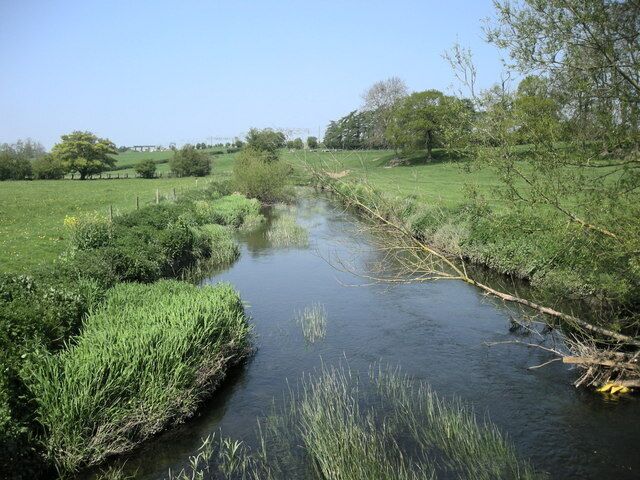 Long Lawford-River Avon Looking away from the blot on the landscape.